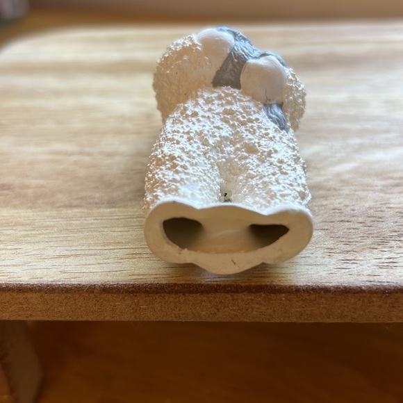 Vintage Eskimo with Gray Kitty Bisque Ceramic Snow baby Figurine - Picture 6 of 6